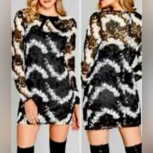 NWT Marciano Netty Lace Dress 🖤🤍